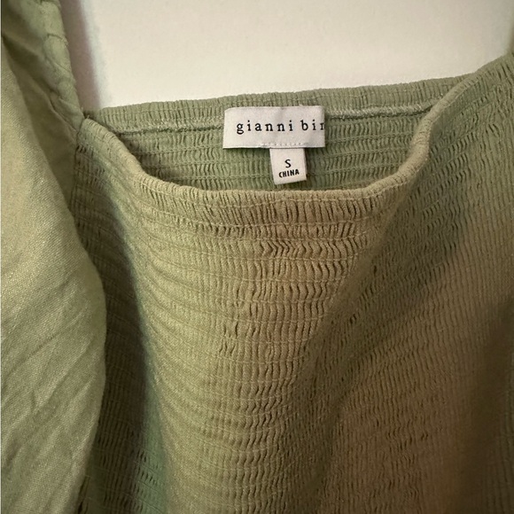 Gianni Bini - Square Neck Long Sleeve Shirt - Picture 2 of 3